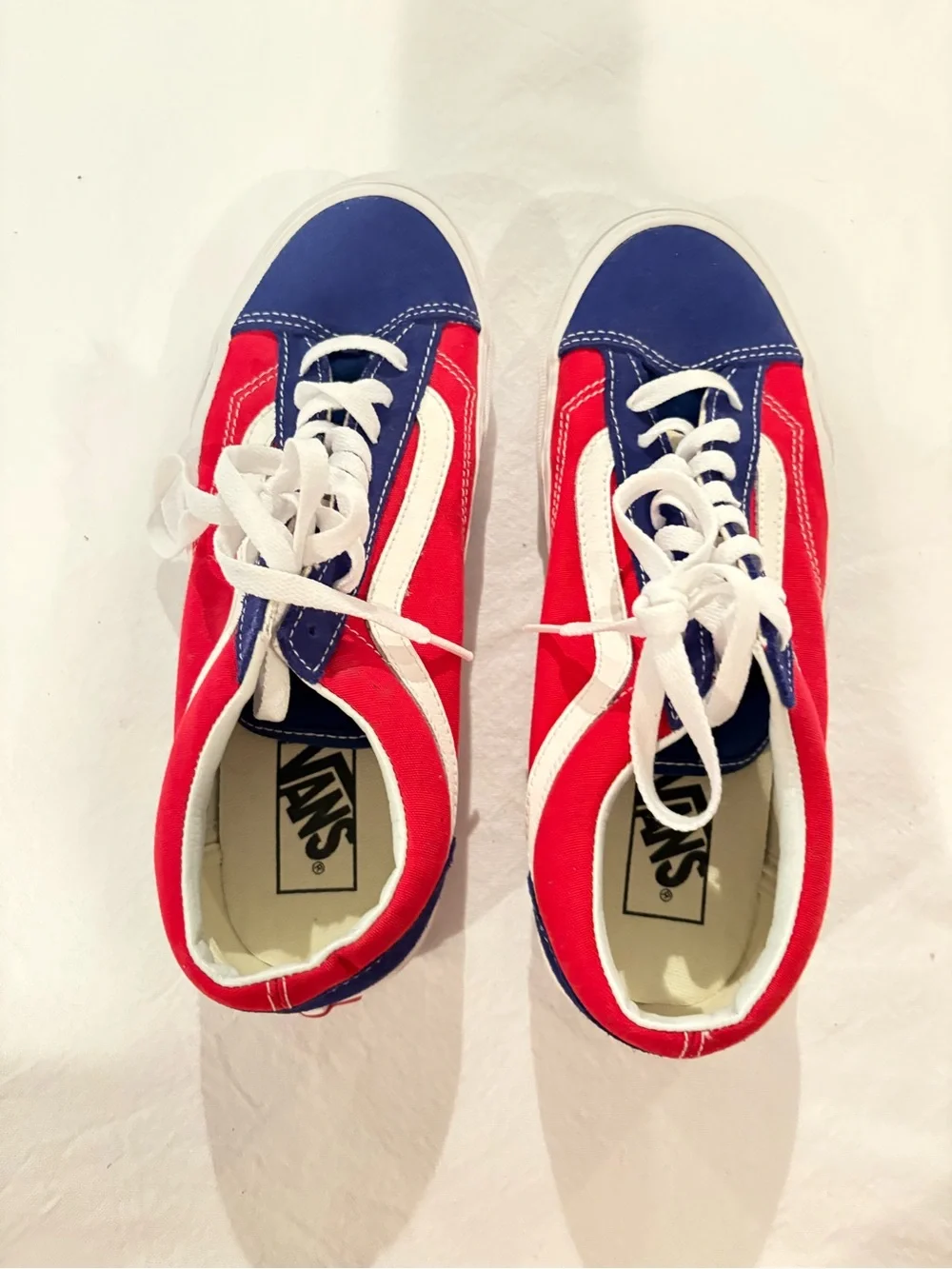 Vans men’s Low-Top Sneakers in Red, Blue & White